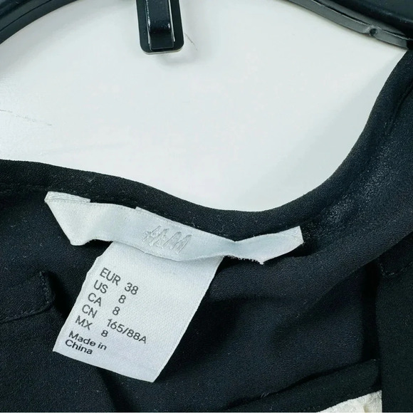 H&M Chiffon Semi Sheer Cream Black‎ Trim Blouse Size 8 - Picture 8 of 9